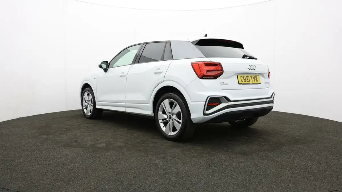 2021-audi-q2-10-30-tfsi-s-line-big-77