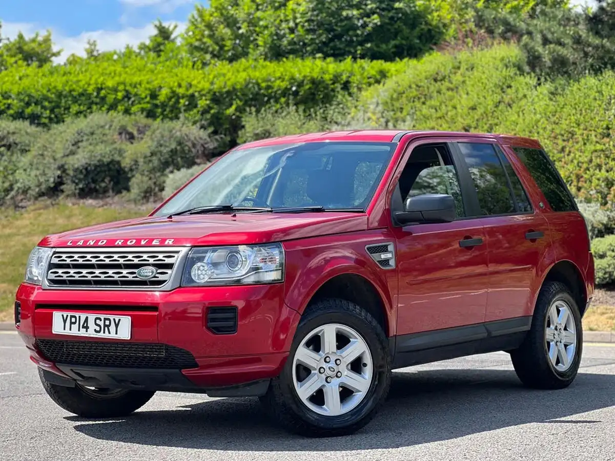 2014-land-rover-freelander-2-22td4-gs-big-2