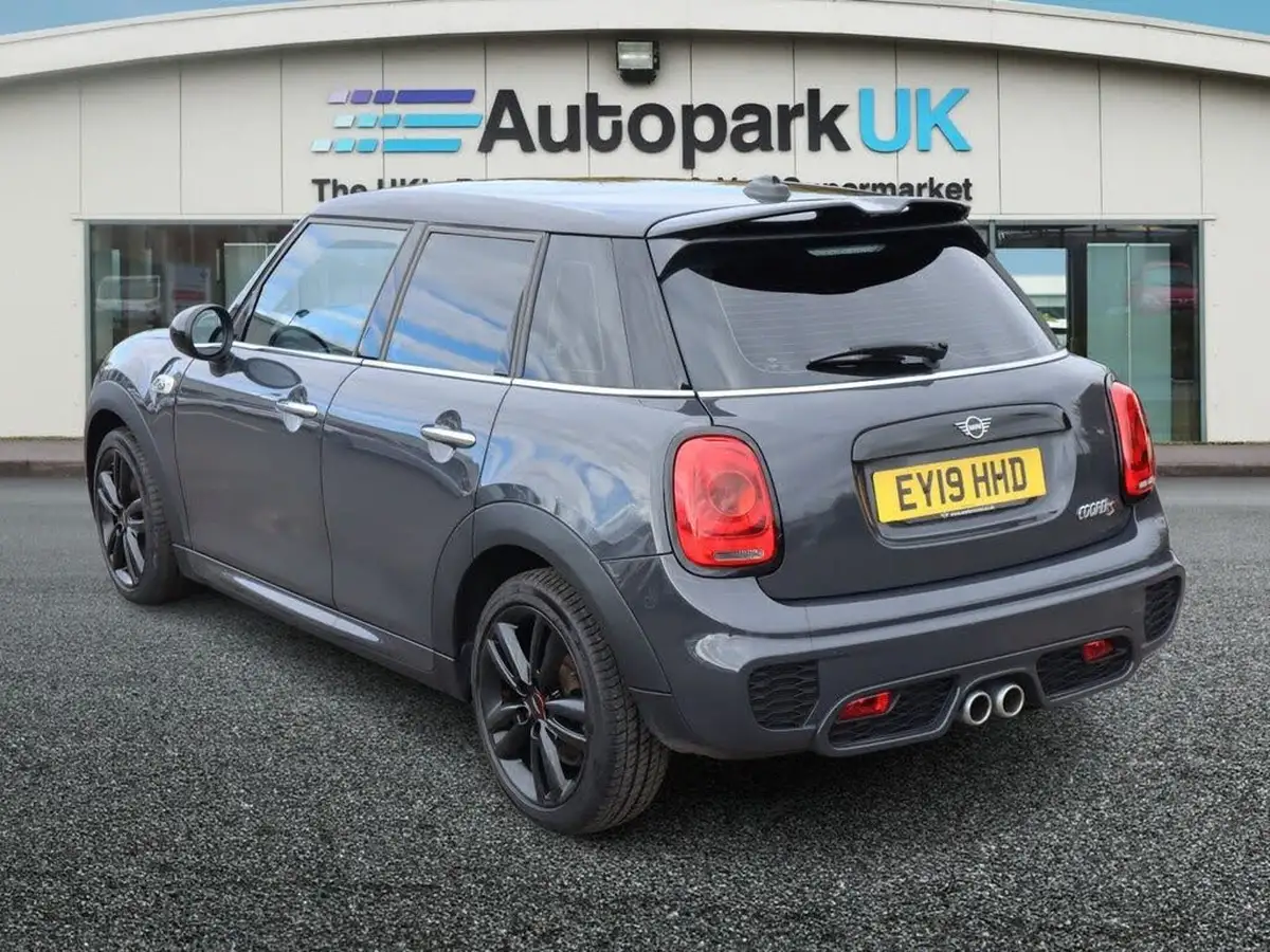 2019-mini-cooper-20-cooper-s-sport-189bhp-hatchback-5d-big-3
