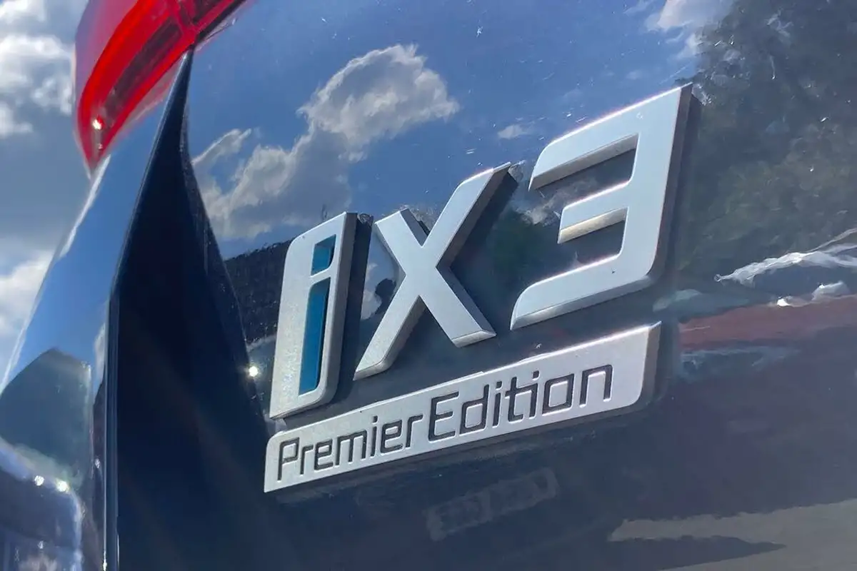 2022-bmw-ix3-e-premier-edition-pro-big-37