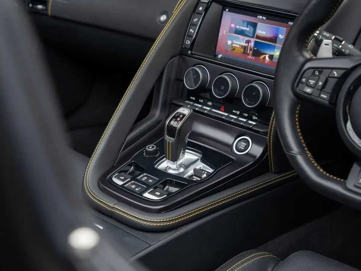 2018-jaguar-f-type-30-v6-sc-400-sport-convertible-big-30