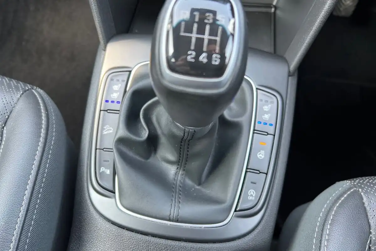 2019-hyundai-kona-10-t-gdi-premium-se-big-14