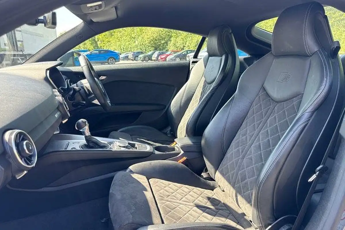 2020-audi-tt-coupe-20-40-tfsi-s-line-big-18