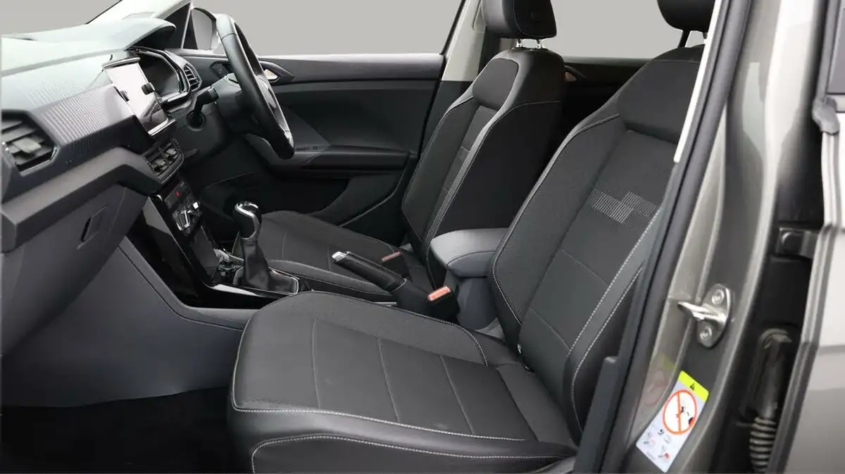 2021-volkswagen-t-cross-10-tsi-se-110ps-big-14