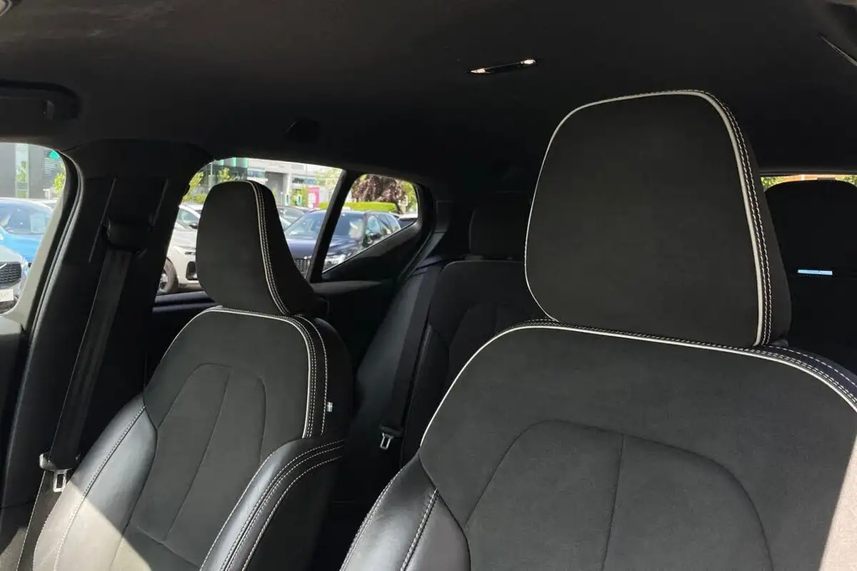 2021-volvo-xc40-15-t5-r-design-pro-258bhp-big-27