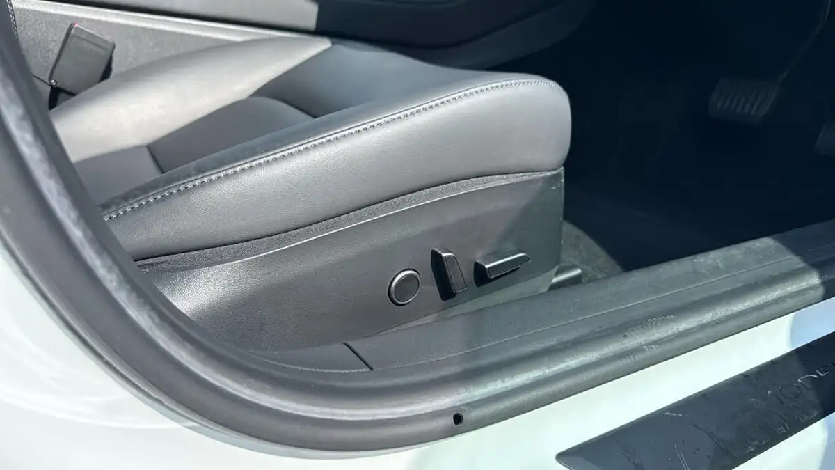 2021-tesla-model-3-e-standard-plus-big-26