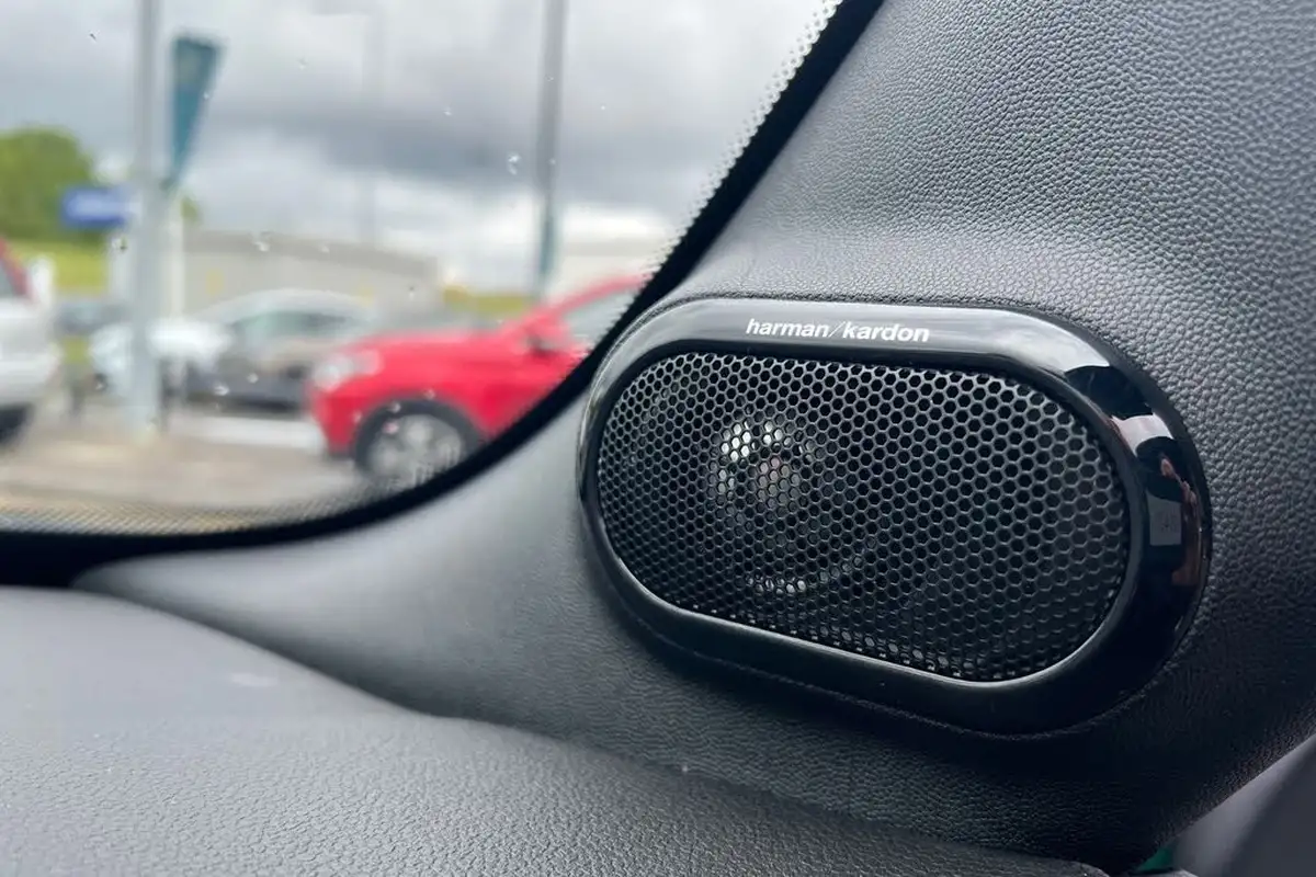 2023-mini-cooper-20-cooper-s-exclusive-premium-auto-convertible-2d-auto-big-34