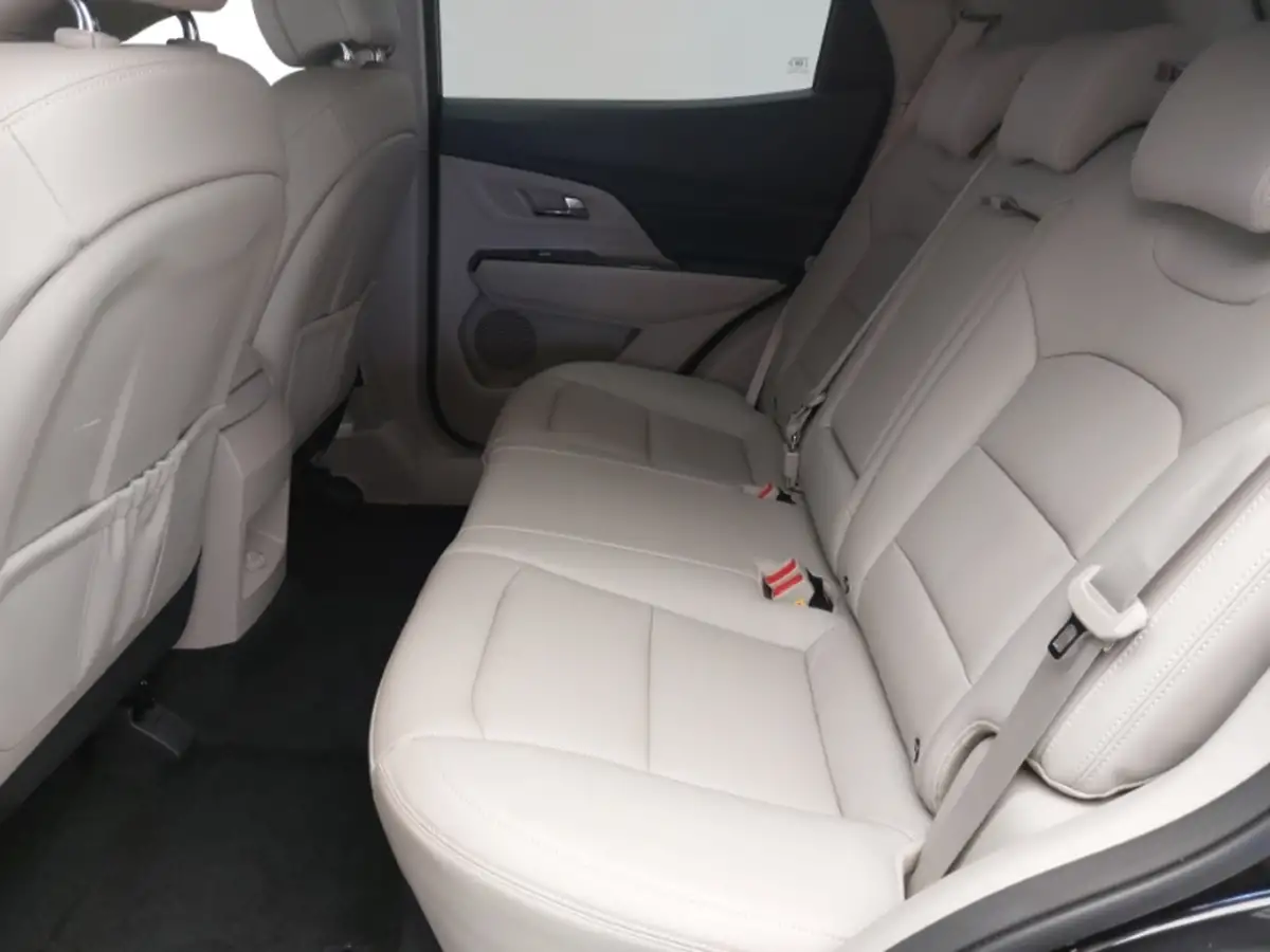 2024-peugeot-308-sw-15-bluehdi-gt-big-5