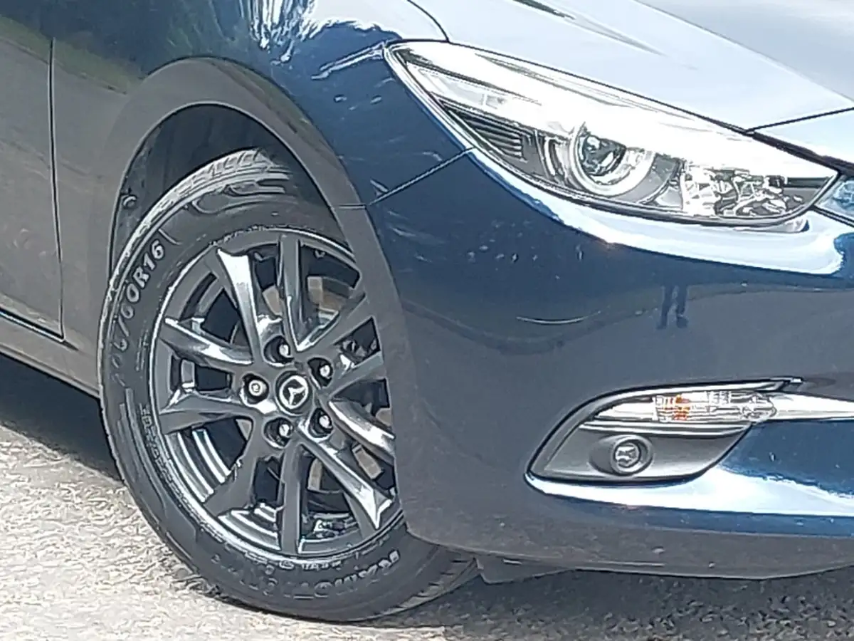 2018-mazda-mazda3-20-se-l-nav-fastback-4d-big-8