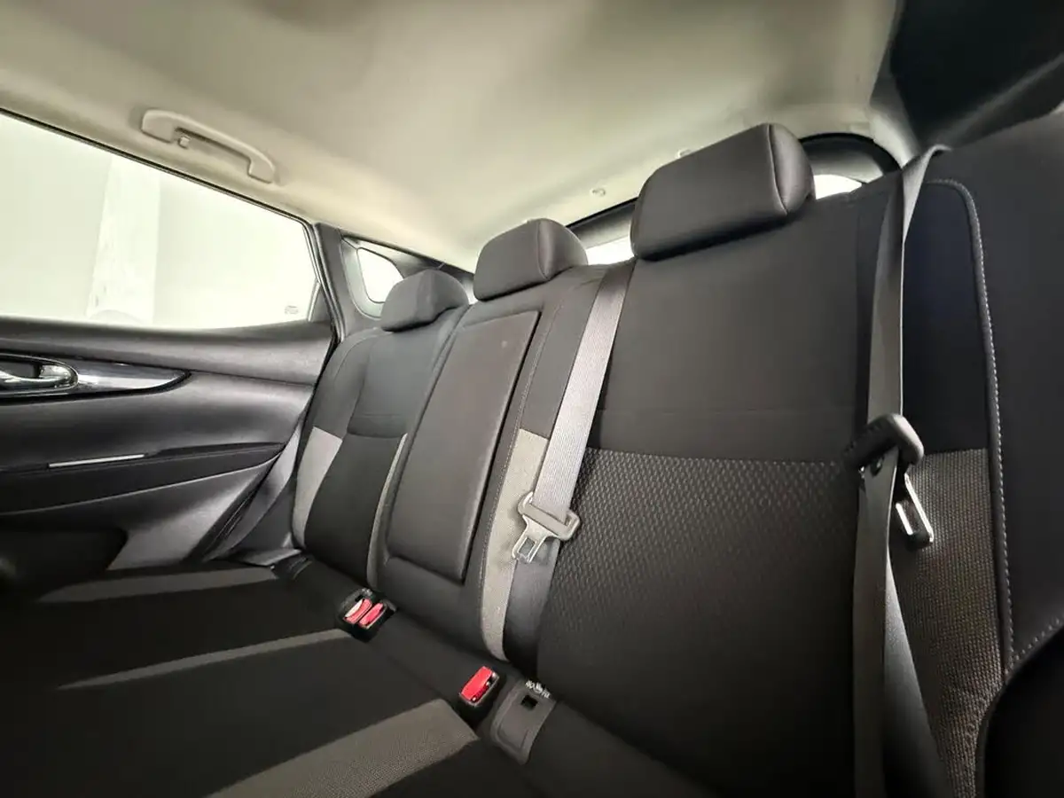 2021-nissan-qashqai-13-dig-t-acenta-premium-140ps-big-17