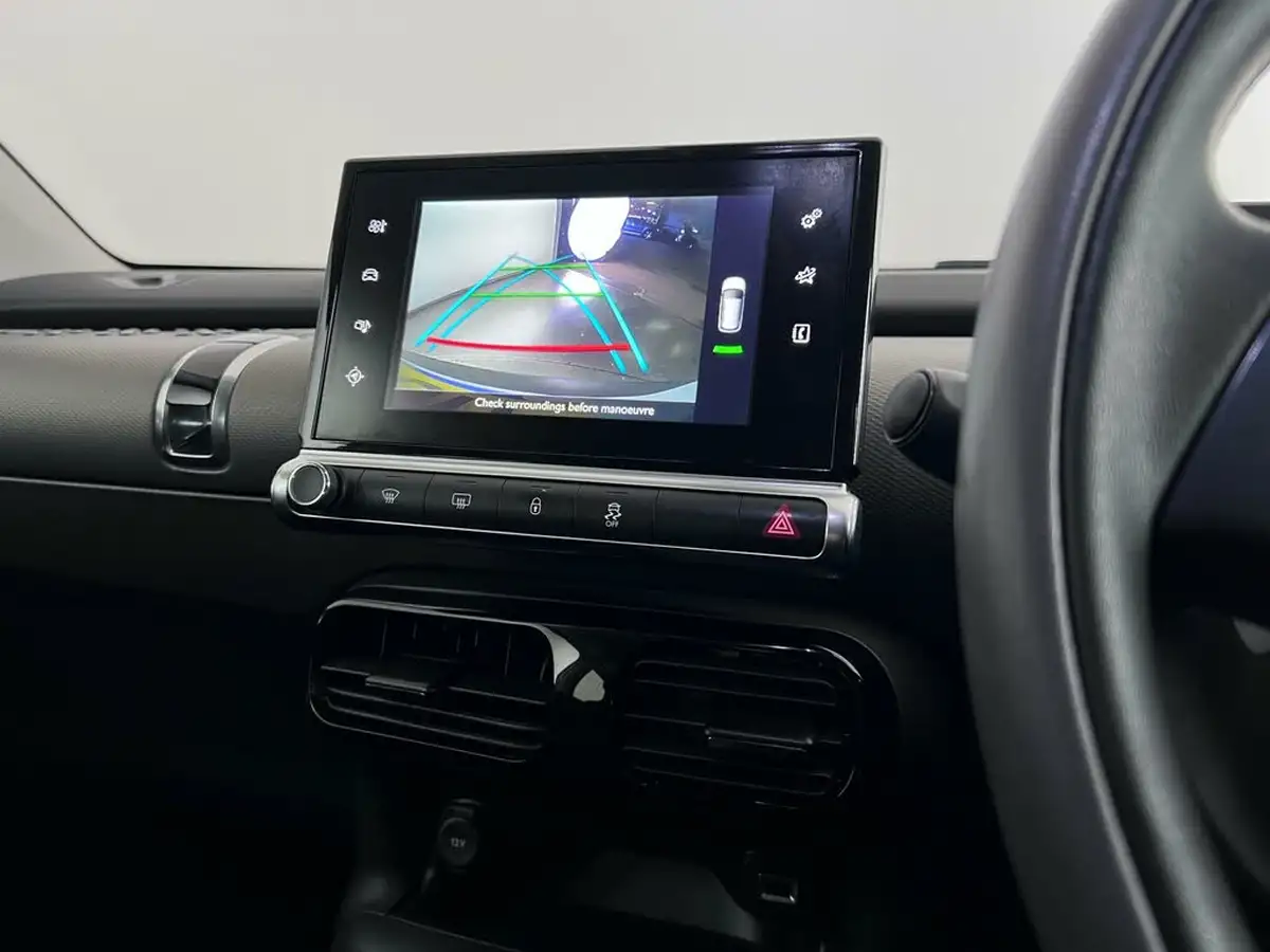 2017-citroen-c4-cactus-16bluehdi-w-big-27