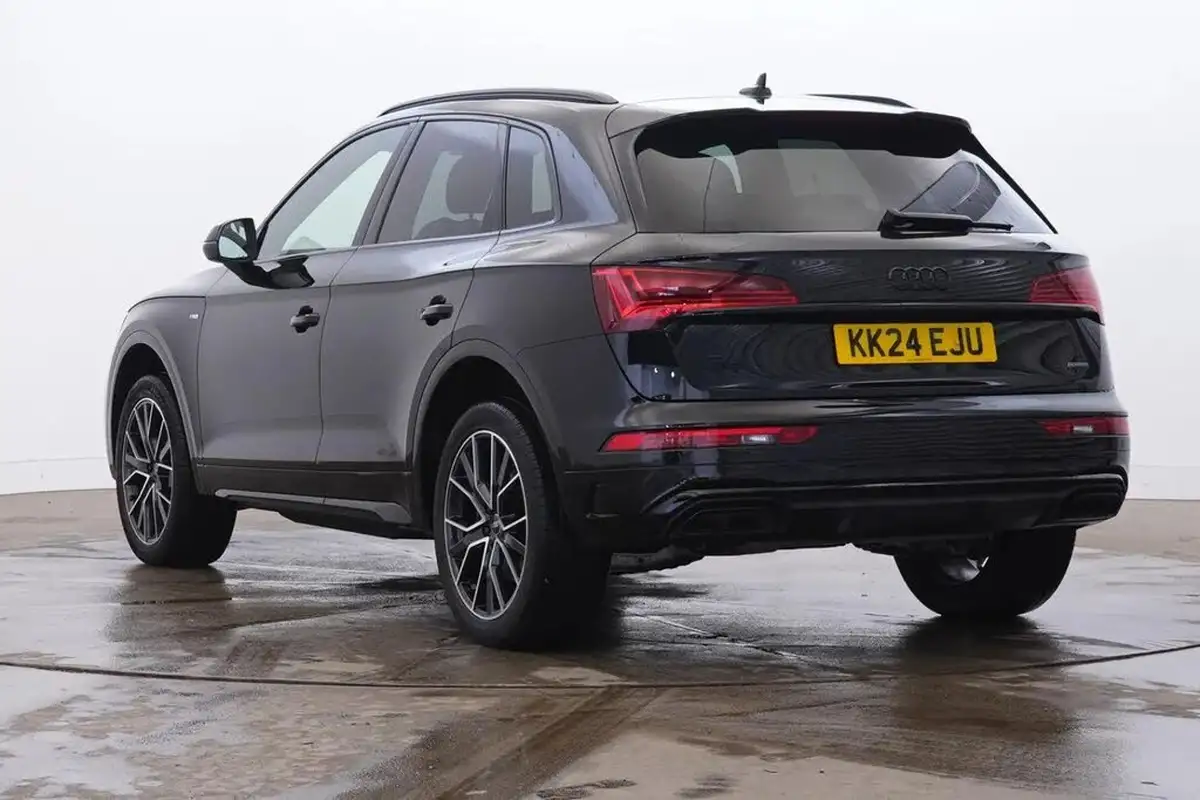 2024-audi-q5-20-45-tfsi-black-edition-station-wagon-big-2