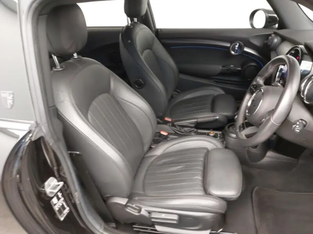 2021-mini-cooper-15-cooper-exclusive-hatchback-3d-auto-big-10