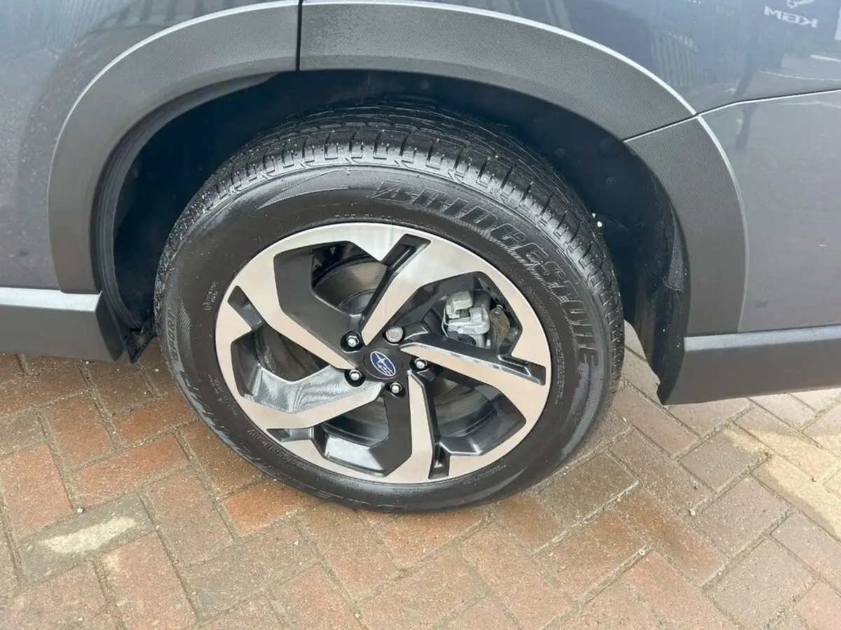 2024-subaru-forester-20-e-boxer-xe-premium-big-10