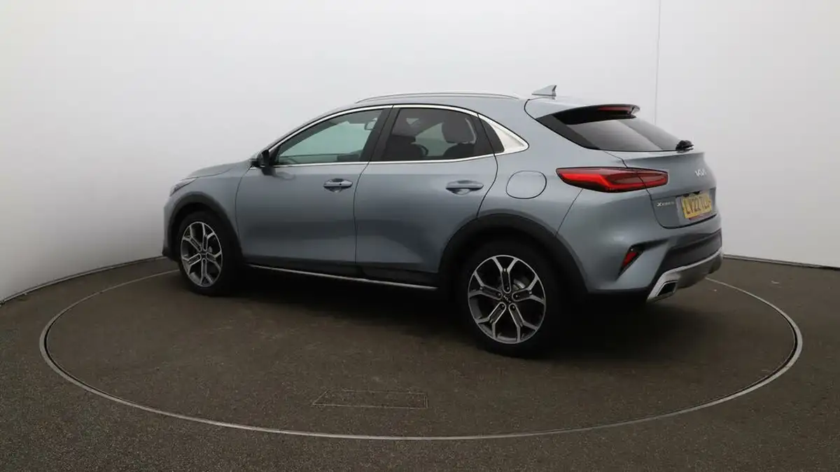2022-kia-xceed-15-t-gdi-3-big-27