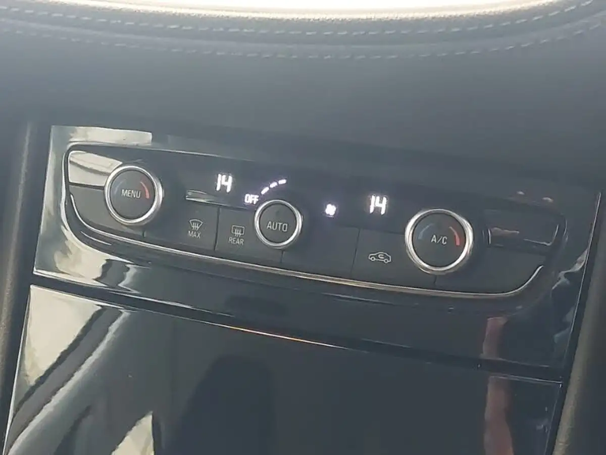 2019-vauxhall-grandland-x-12-se-ss-big-12