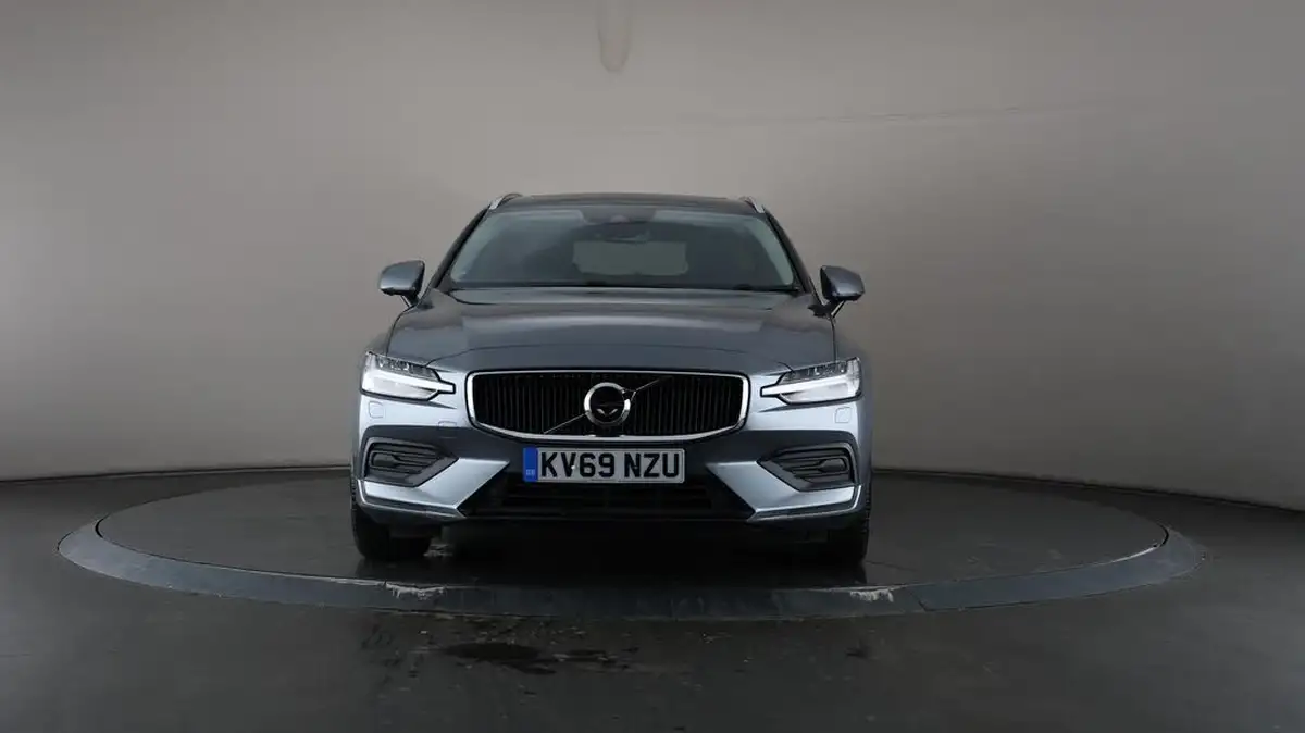 2019-volvo-v60-20-t5-momentum-plus-big-49