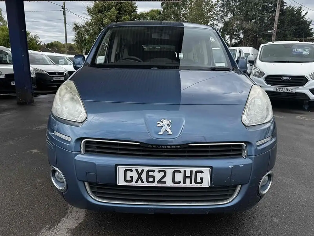 2012-peugeot-partner-16hdi-tepee-s-92bhp-big-3