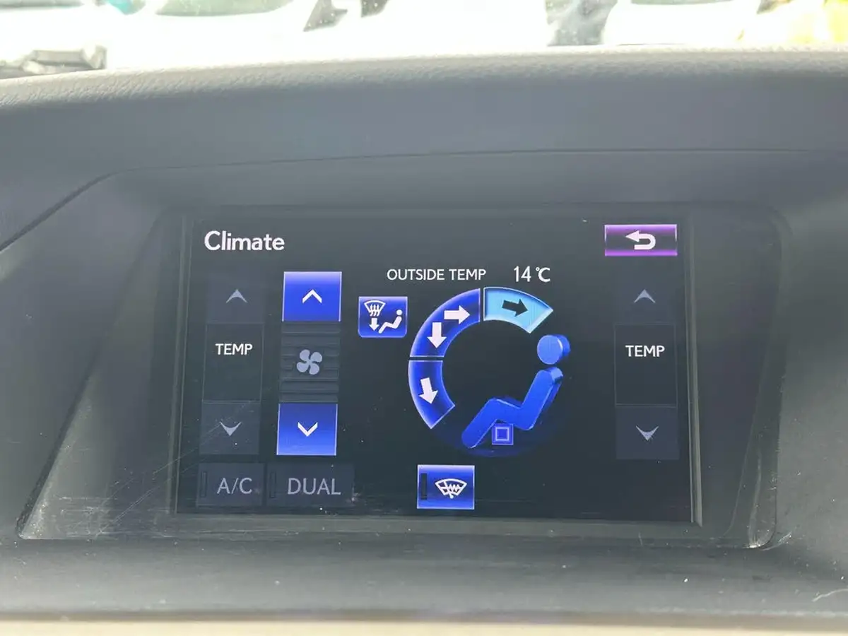 2013-lexus-rx-450h-35-luxury-big-27