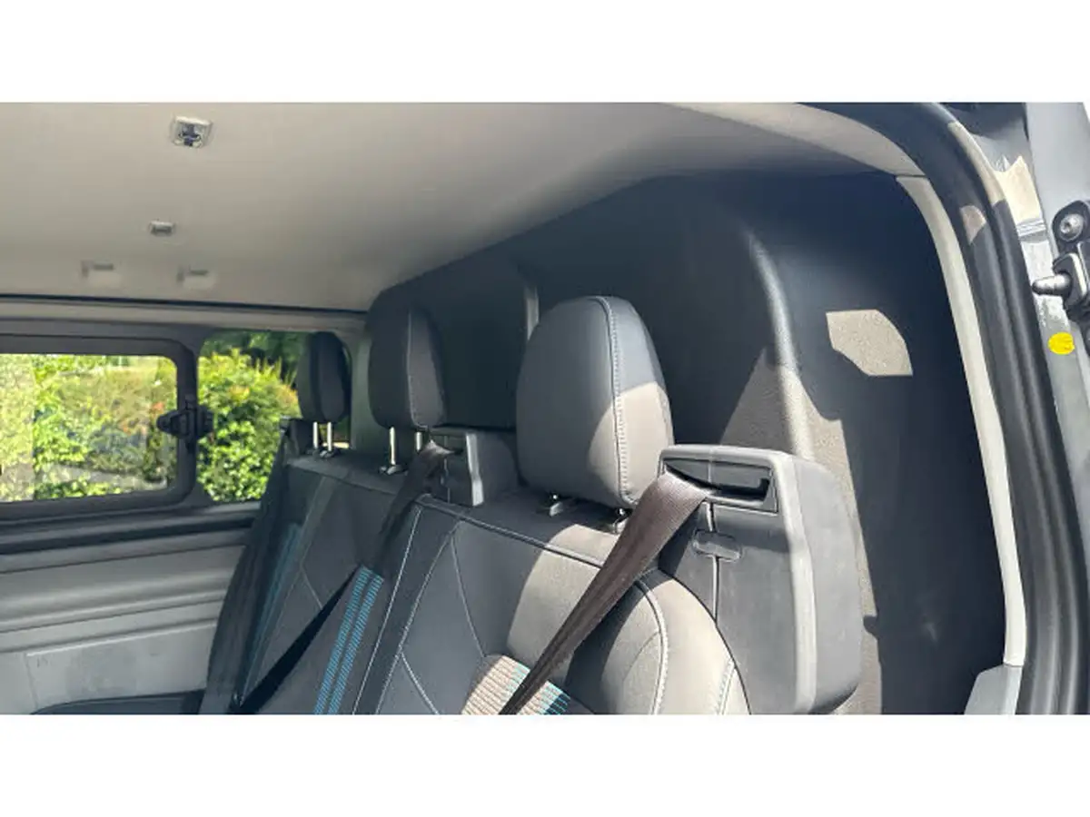 2025-ford-transit-custom-big-14