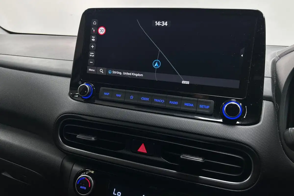 2022-hyundai-kona-16-gdi-premium-big-19