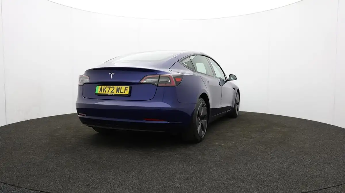 2022-tesla-model-3-e-rwd-big-79