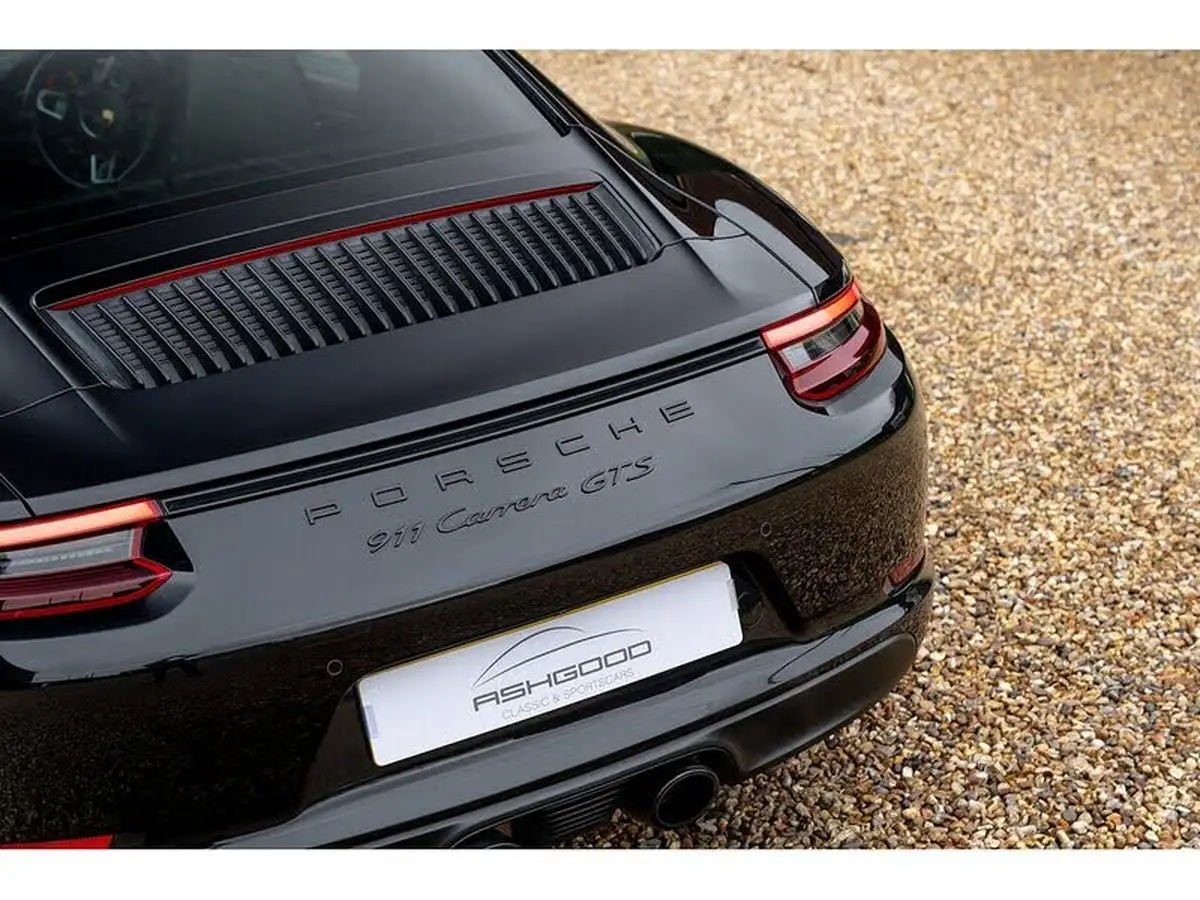 2018-porsche-911-30-carrera-gts-coupe-pdk-big-16