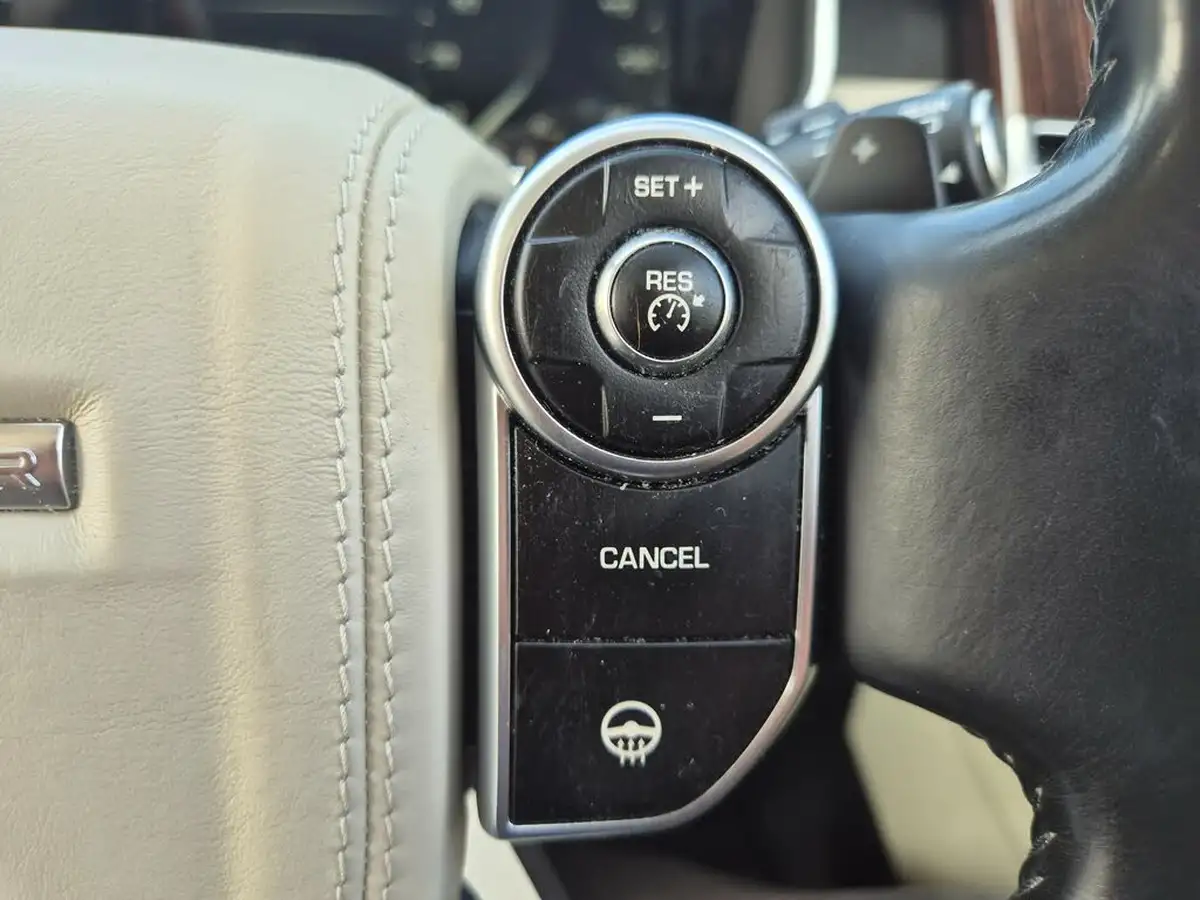 2014-land-rover-range-rover-44-sdv8-vogue-44-sdv8-334bhp-big-36