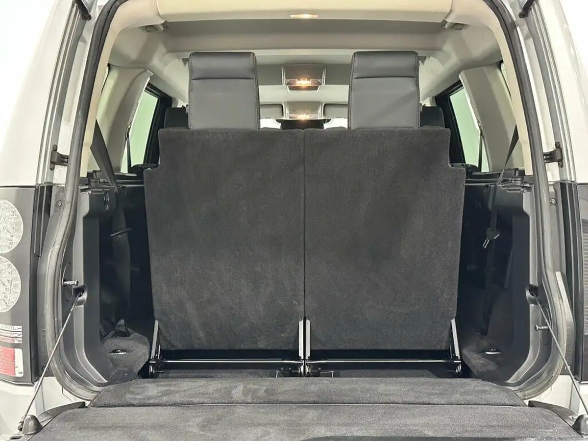 2016-land-rover-discovery-4-30-sd-v6-graphite-big-37