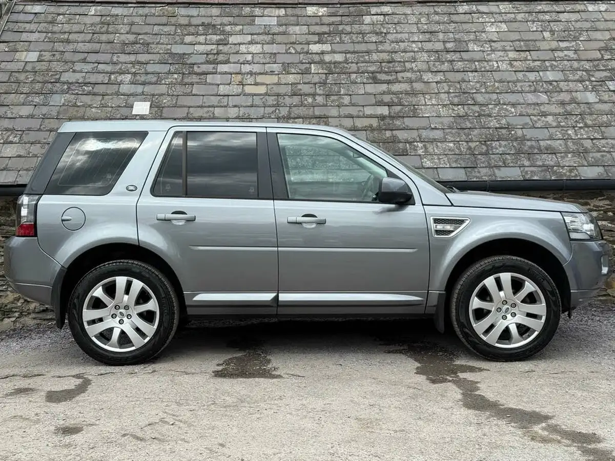 2014-land-rover-freelander-2-22td4-hse-auto-big-9