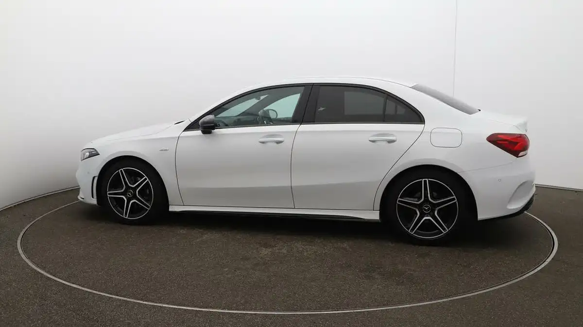 2022-mercedes-benz-a-class-13-a180-amg-line-executive-edition-saloon-4d-7g-dct-big-58
