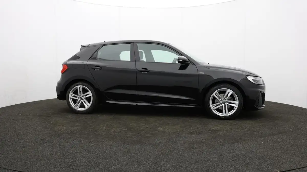 2019-audi-a1-10-30-tfsi-s-line-big-41
