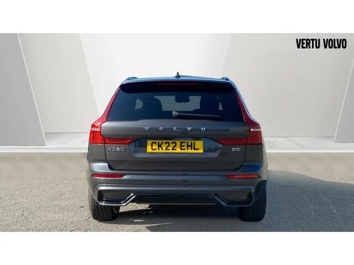 2022-volvo-xc60-20-b5-r-design-awd-big-12