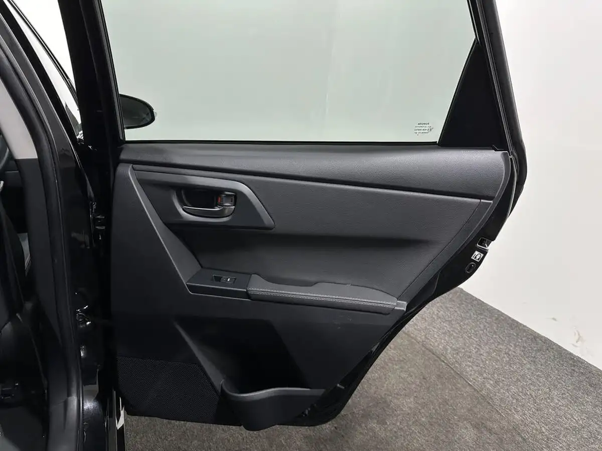 2018-toyota-auris-18-vvt-i-hsd-excel-hatchback-big-41