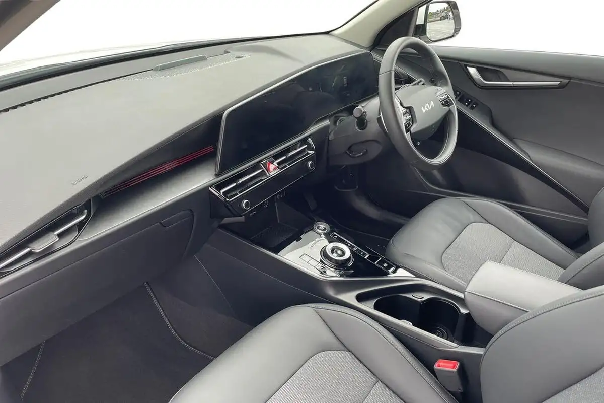 2024-kia-niro-16-gdi-3-168bhp-phev-111kwh-big-6