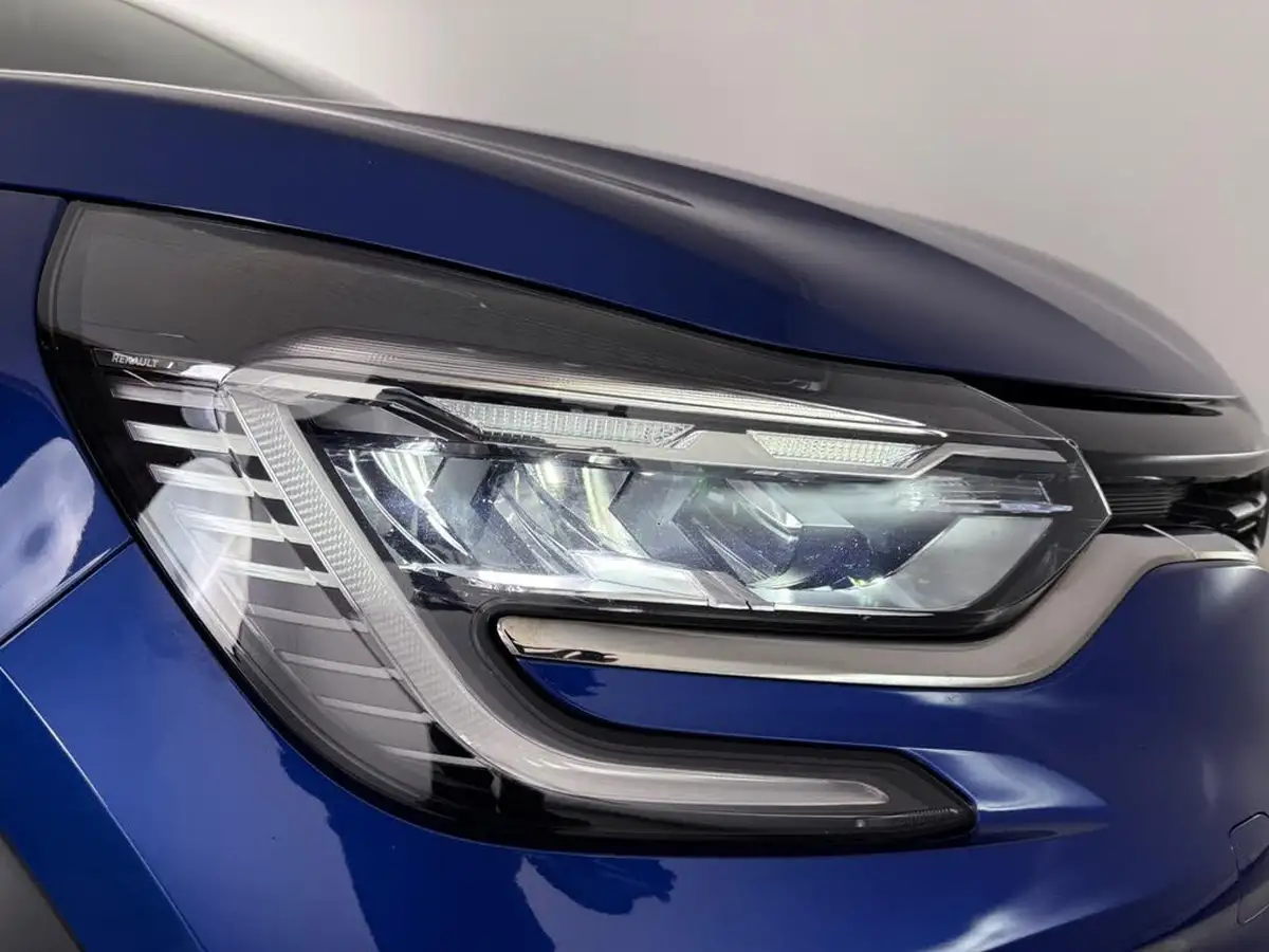 2022-renault-captur-10-tce-iconic-edition-big-6