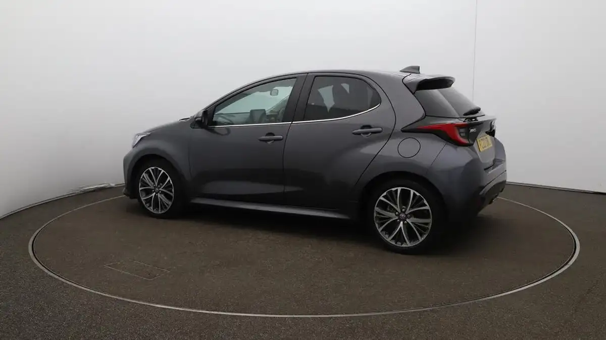 2022-toyota-yaris-15-vvt-i-excel-big-39