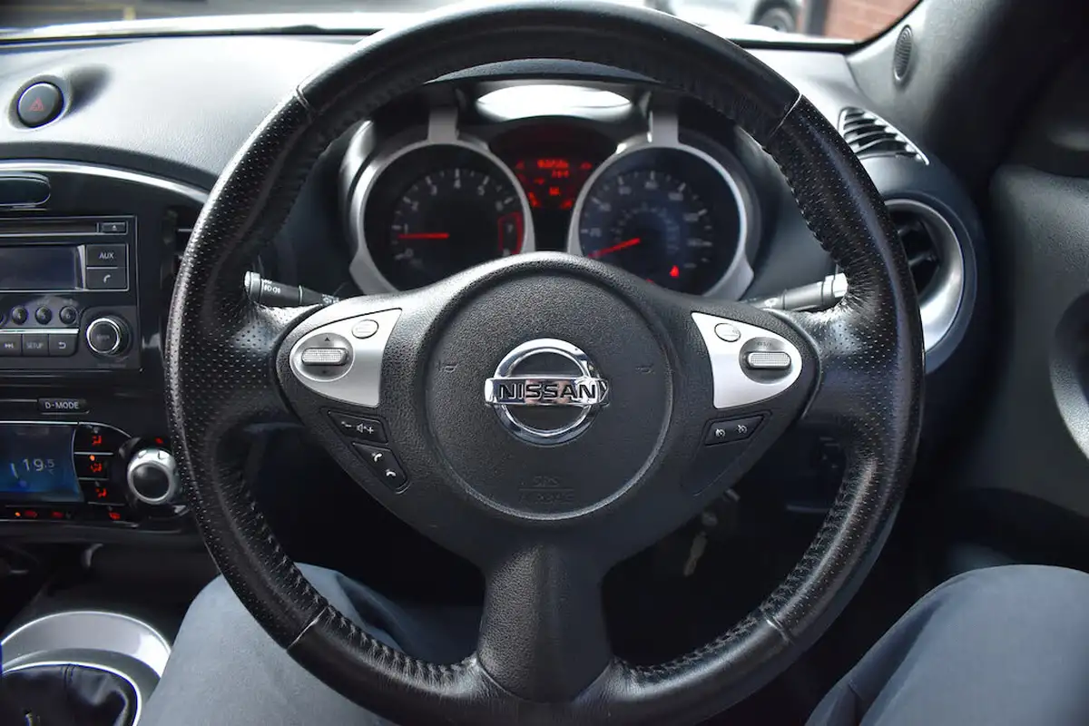 2011-nissan-juke-16-acenta-16v-1598cc-big-43