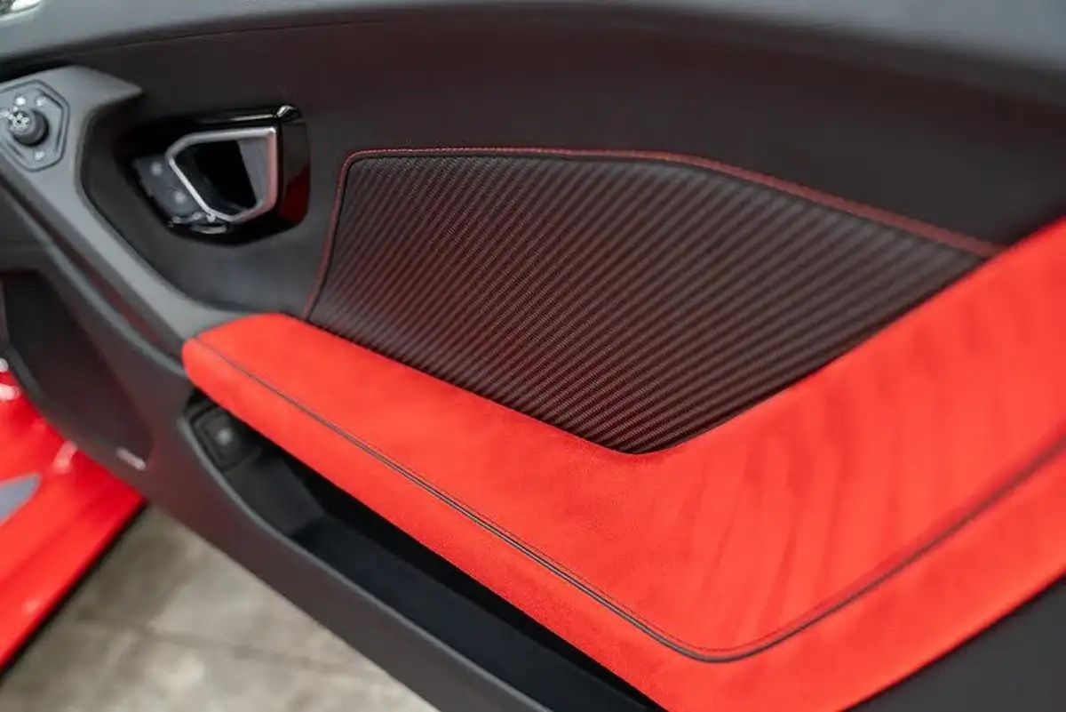 2019-lamborghini-huracan-52-evo-coupe-big-21