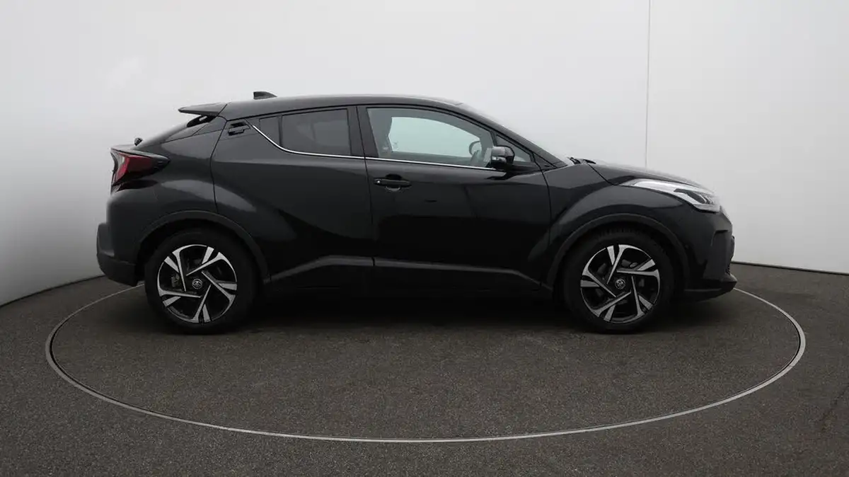 2022-toyota-c-hr-20-vvt-i-design-big-49