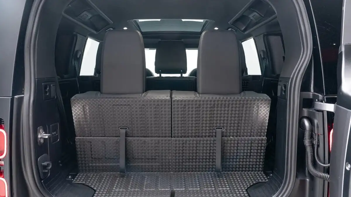 2024-land-rover-110-defender-30-d300-x-dynamic-hse-big-14