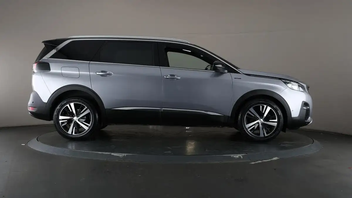 2020-peugeot-5008-suv-15-bluehdi-gt-line-big-57