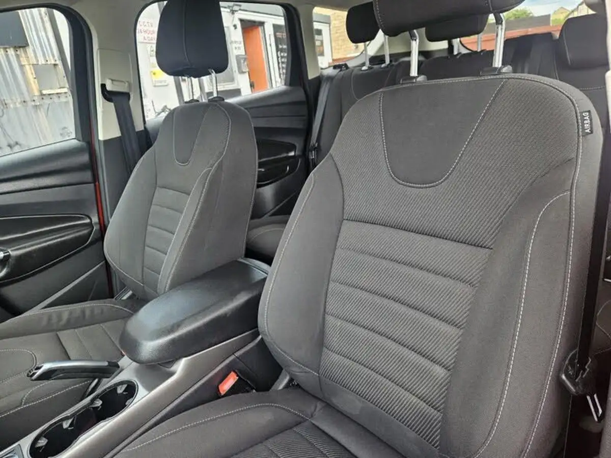 2016-ford-kuga-20tdci-zetec-big-14