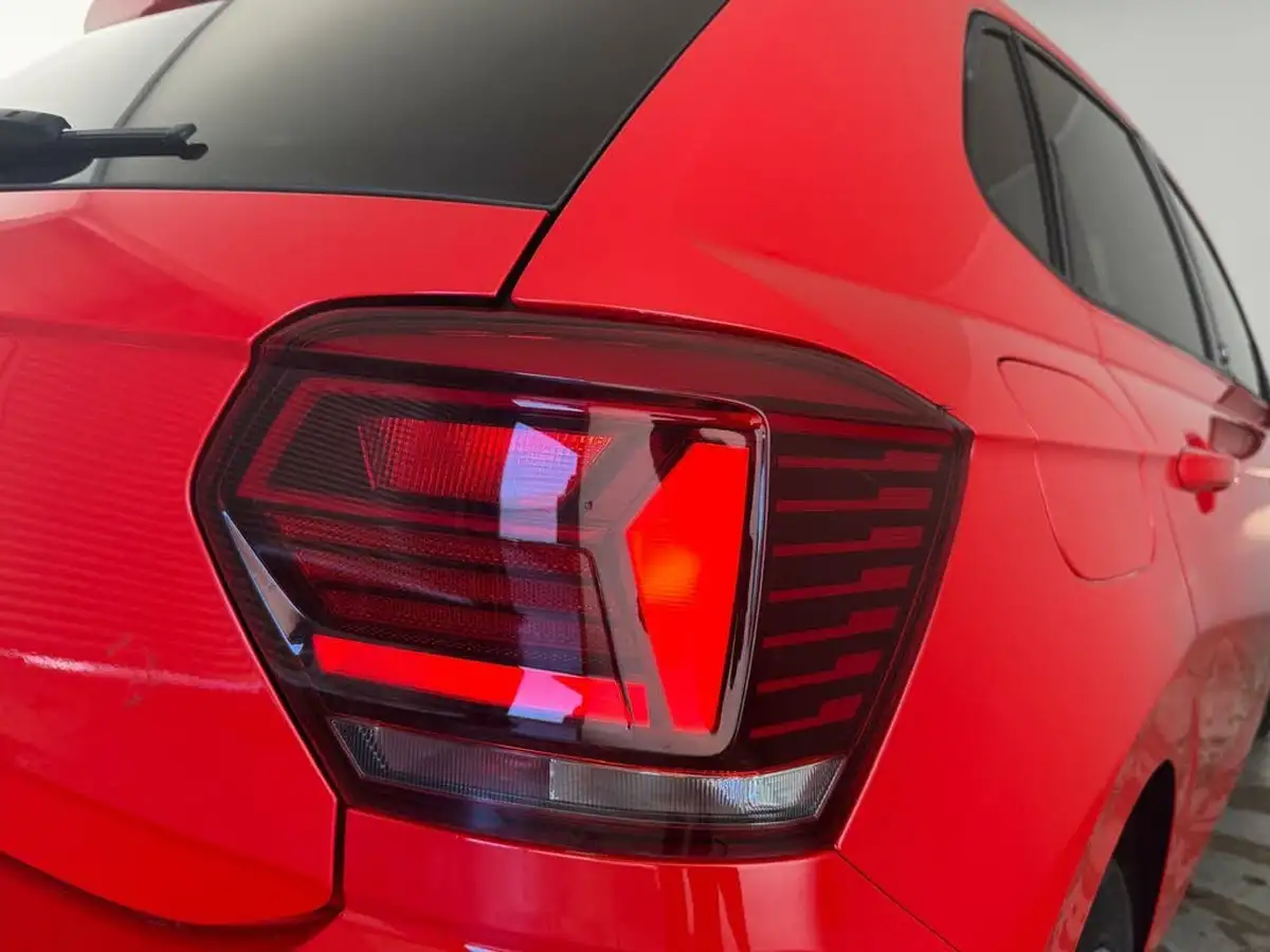2020-volkswagen-polo-10-beats-80ps-big-39