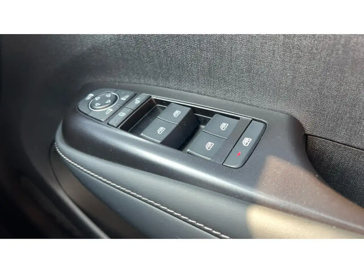 2025-byd-dolphin-e-comfort-big-34