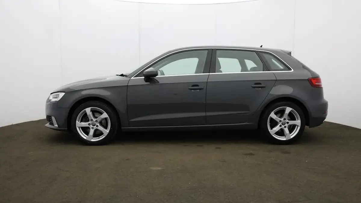 2019-audi-a3-20-35-tdi-sportback-5d-s-tronic-big-70
