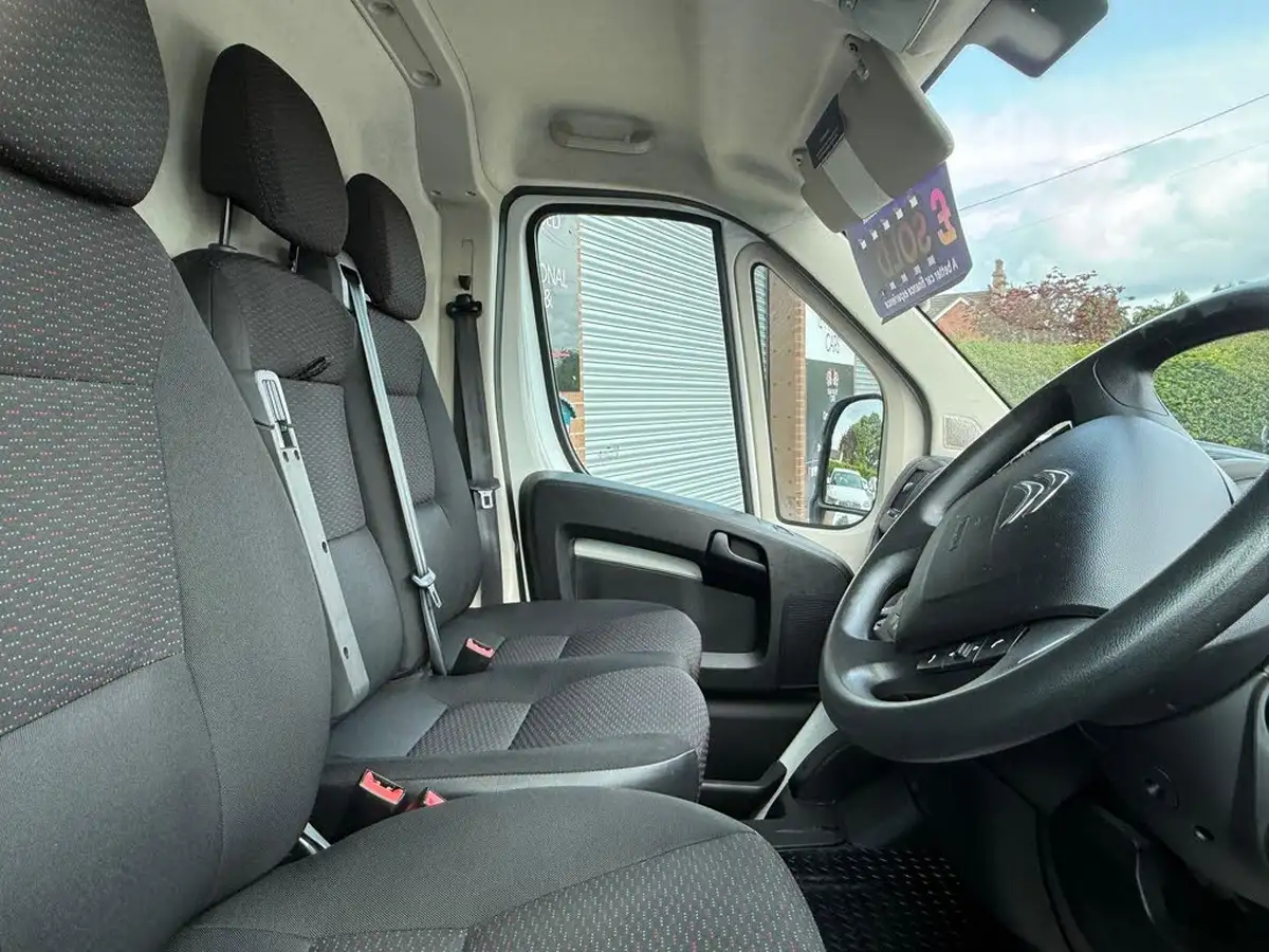 2020-citroen-relay-22bluehdi-35-l3h2-enterprise-panel-big-16