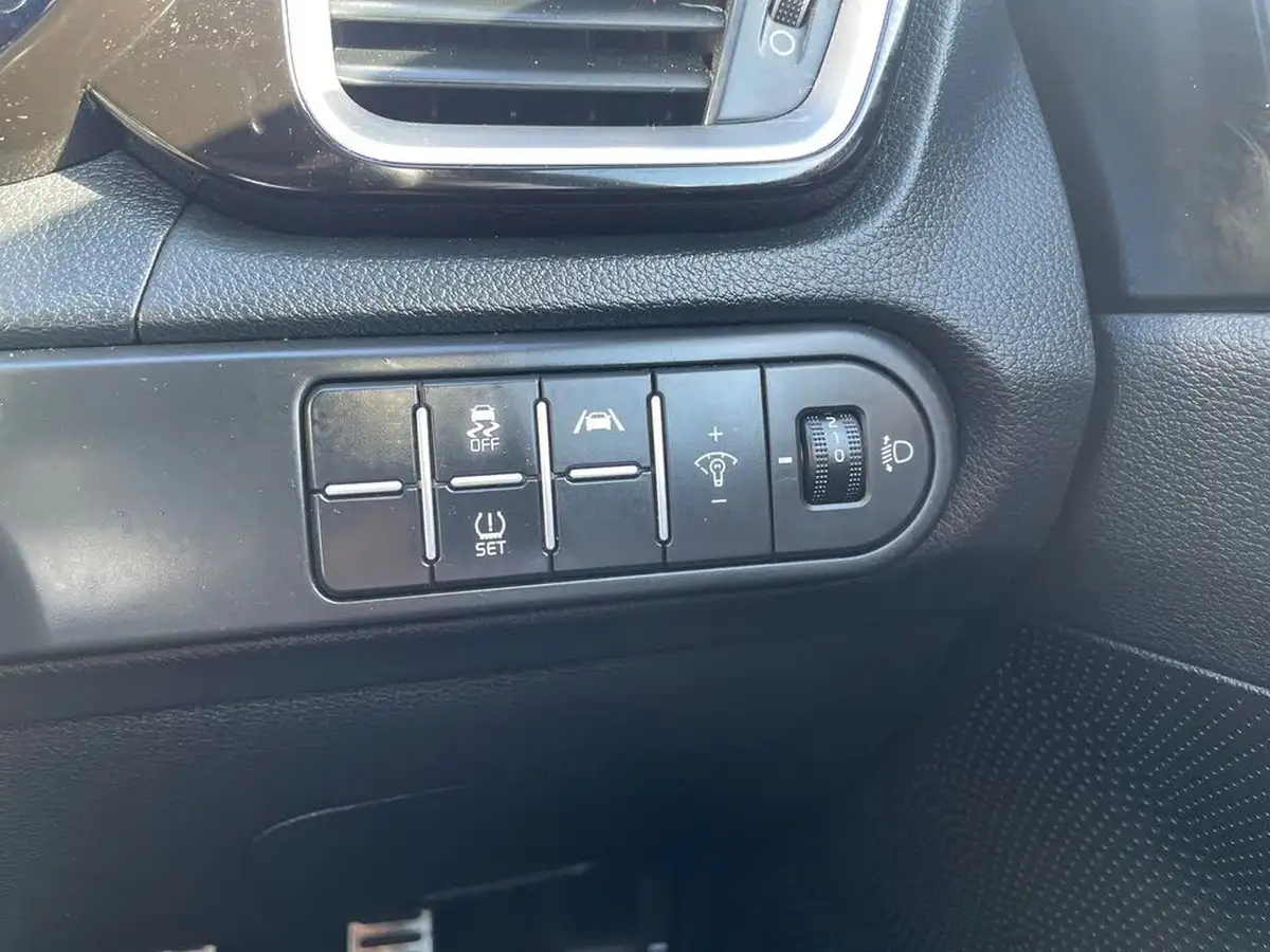 2022-kia-ceed-15-t-gdi-gt-line-big-20