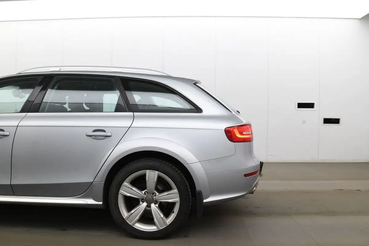 2015-audi-a4-allroad-20td-quattro-s-tronic-big-10