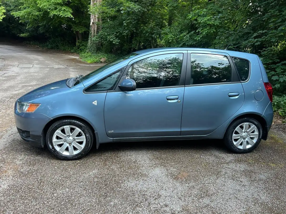 2011-mitsubishi-colt-13-cz2-5d-big-2